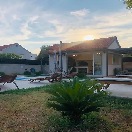 Apartamento Angelo 2 *