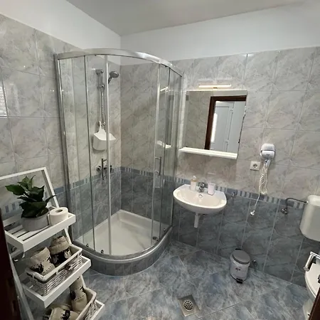 Apartamento Angelo 2 *